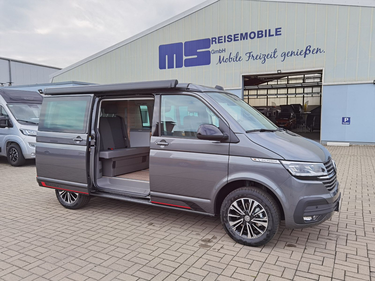 Cámper Volkswagen T6.1 CALIFORNIA OCEAN EDITION / DSG / NAVI / ACC: foto 7