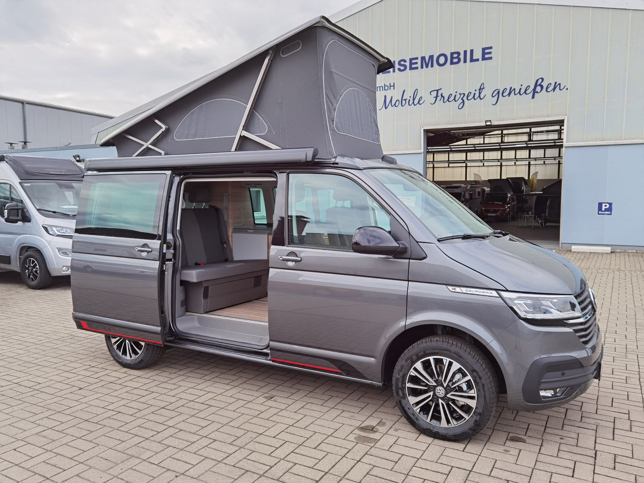 Cámper Volkswagen T6.1 CALIFORNIA OCEAN EDITION / DSG / NAVI / ACC: foto 8