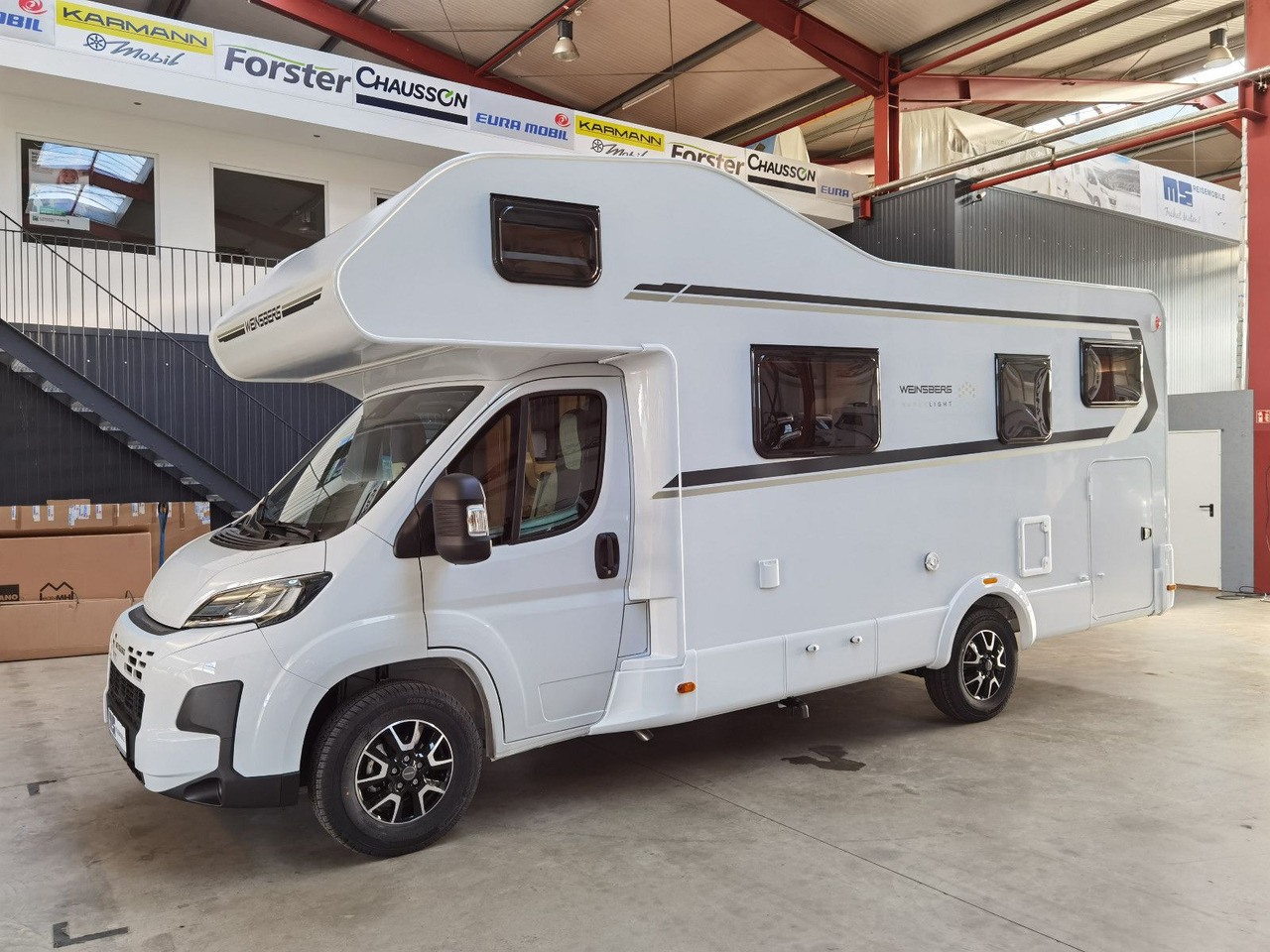Autocaravana capuchina Weinsberg CARAHOME 650 DG / - MODELL 2025 - / 140 PS: foto 6