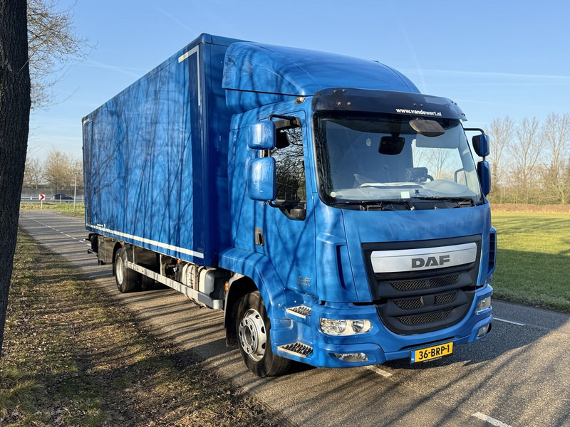 DAF LF 250 - Camión caja cerrada: foto 4 DAF LF 250 - Camión caja cerrada: foto 4