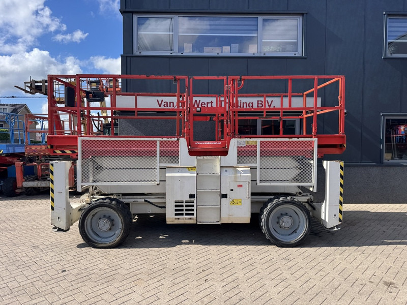 Genie GS 3390 RT Schaarhoogwerker / Scissor Lift / Arbeitsbuhne 12mtr werkhoogte 4x4 Deutz DIESEL 2013 - Plataforma de tijeras: foto 1 Genie GS 3390 RT Schaarhoogwerker / Scissor Lift / Arbeitsbuhne 12mtr werkhoogte 4x4 Deutz DIESEL 2013 - Plataforma de tijeras: foto 1