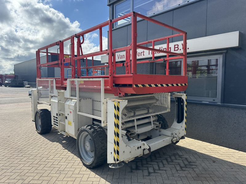 Genie GS 3390 RT Schaarhoogwerker / Scissor Lift / Arbeitsbuhne 12mtr werkhoogte 4x4 Deutz DIESEL 2013 - Plataforma de tijeras: foto 5 Genie GS 3390 RT Schaarhoogwerker / Scissor Lift / Arbeitsbuhne 12mtr werkhoogte 4x4 Deutz DIESEL 2013 - Plataforma de tijeras: foto 5
