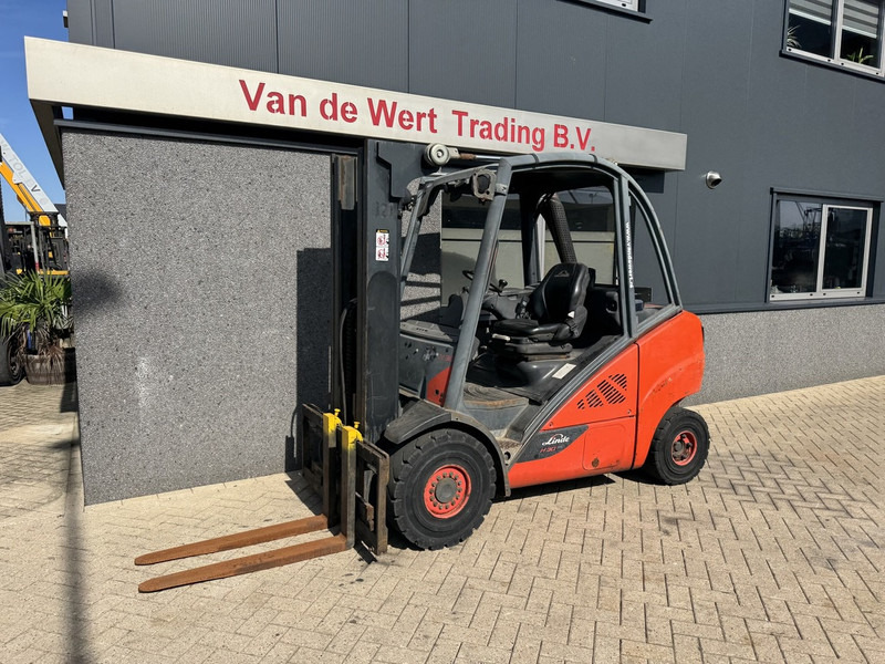 Linde H30D-02 Triplo 465 Freelift / Sideshift / VW Diesel 2014 - Carretilla elevadora diésel: foto 2 Linde H30D-02 Triplo 465 Freelift / Sideshift / VW Diesel 2014 - Carretilla elevadora diésel: foto 2