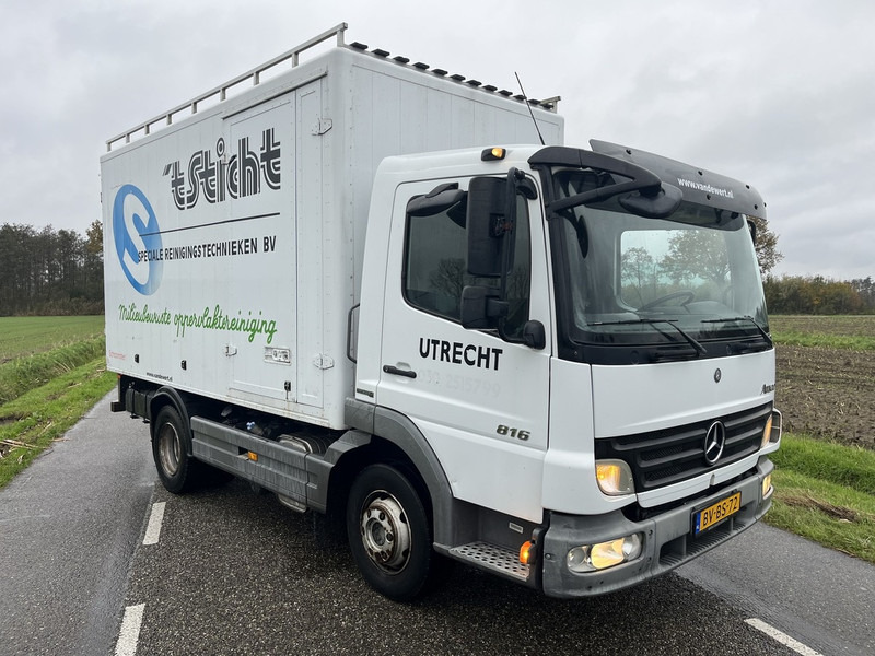 Mercedes-Benz Atego 816 bakwagen 2x hogedruk heet water pompen WATERKRACHT FOCS DIESEL 2008 - Camión caja cerrada: foto 1 Mercedes-Benz Atego 816 bakwagen 2x hogedruk heet water pompen WATERKRACHT FOCS DIESEL 2008 - Camión caja cerrada: foto 1