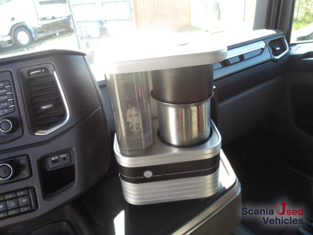 SCANIA R 450 A4x2NA / Hydraulikanlage / ALCOA / Navi - Cabeza tractora: foto 2 SCANIA R 450 A4x2NA / Hydraulikanlage / ALCOA / Navi - Cabeza tractora: foto 2
