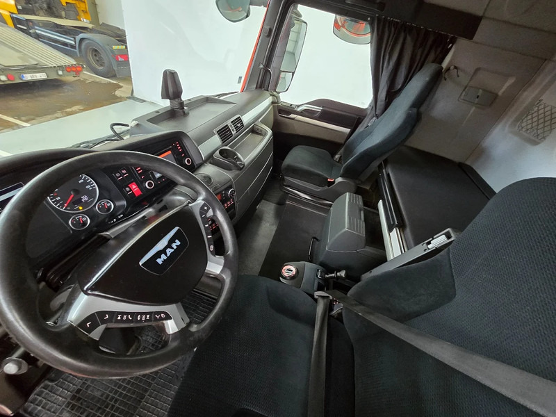 Cabeza tractora MAN TGX 18.440 EURO 6 / PTO / AIRCO: foto 9