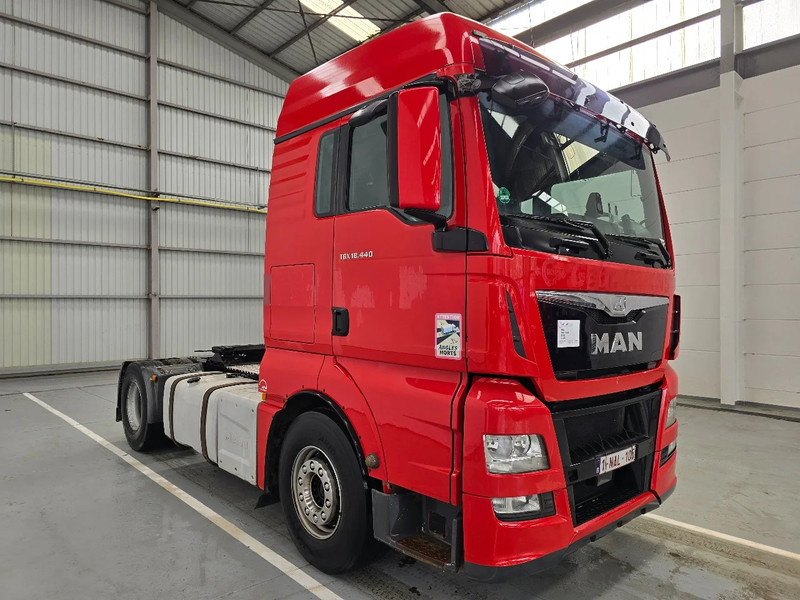 MAN TGX 18.440 XLX EURO 6 / ADR / PTO - Cabeza tractora: foto 3 MAN TGX 18.440 XLX EURO 6 / ADR / PTO - Cabeza tractora: foto 3