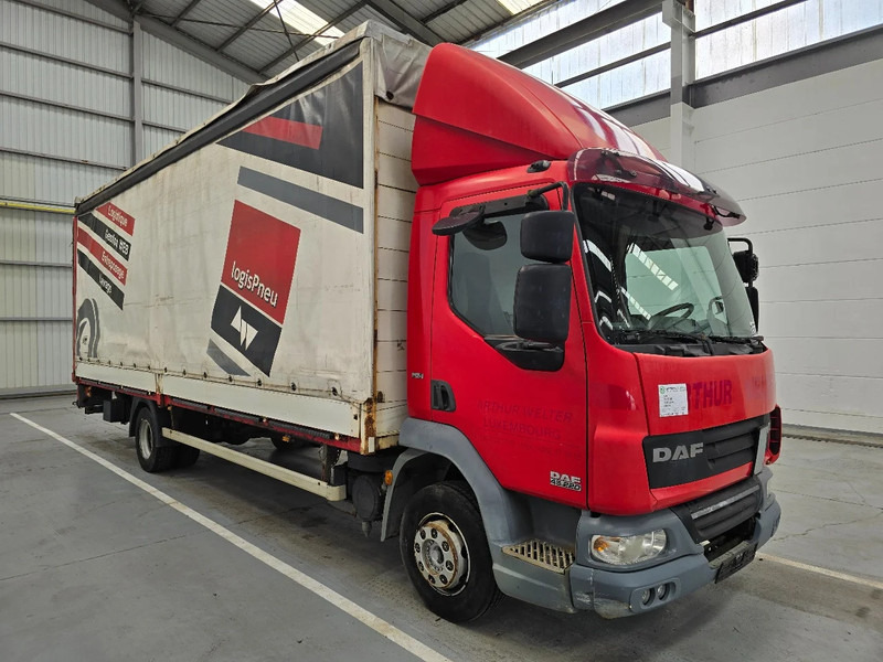 DAF LF 45 220 / EURO 5 / AIRCO / MANUEL / DHOLLANDIA 2000kg - Camión lona: foto 3 DAF LF 45 220 / EURO 5 / AIRCO / MANUEL / DHOLLANDIA 2000kg - Camión lona: foto 3
