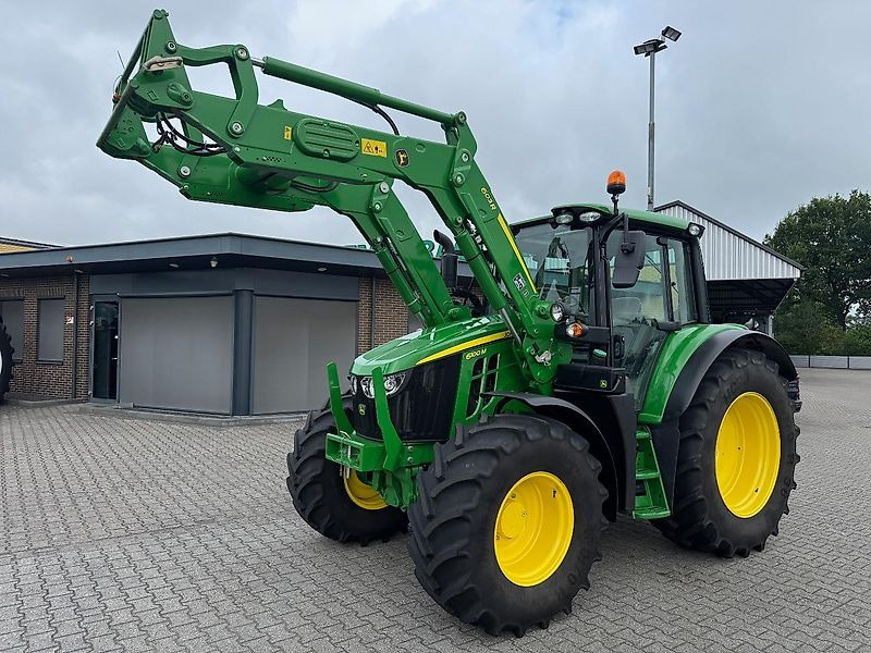 John Deere 6100M + VOORLADER 2024 710 UUR!!! - Tractor: foto 1 John Deere 6100M + VOORLADER 2024 710 UUR!!! - Tractor: foto 1