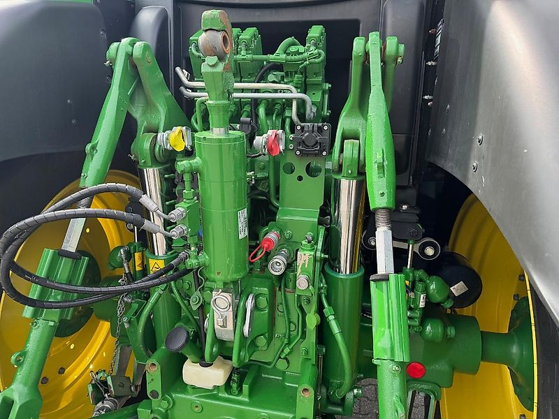 John Deere 6R175 AP 50KM COMMAND-PRO 2023 895 UUR!!! - Tractor: foto 4 John Deere 6R175 AP 50KM COMMAND-PRO 2023 895 UUR!!! - Tractor: foto 4