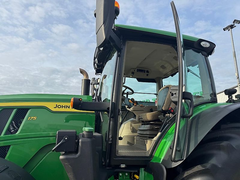 Tractor John Deere 6R175 AP 50KM COMMAND-PRO G5-PLUS 2024 645 UUR!!!: foto 8 Tractor John Deere 6R175 AP 50KM COMMAND-PRO G5-PLUS 2024 645 UUR!!!: foto 8