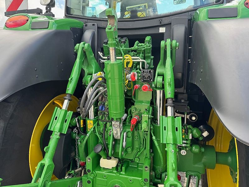 John Deere 6R195 AP 50KM COMMAND-PRO G5-PLUS 2024 690 UUR!!! - Tractor: foto 4 John Deere 6R195 AP 50KM COMMAND-PRO G5-PLUS 2024 690 UUR!!! - Tractor: foto 4