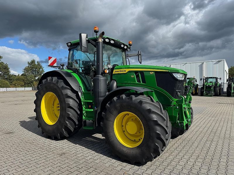 John Deere 6R195 AP 50KM COMMAND-PRO G5-PLUS 2024 690 UUR!!! - Tractor: foto 2 John Deere 6R195 AP 50KM COMMAND-PRO G5-PLUS 2024 690 UUR!!! - Tractor: foto 2