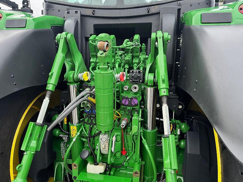 John Deere 6R250 AP 50KM COMMAN-PRO FH+FA G5-PLUS 2024 765 UUR!!! - Tractor: foto 5 John Deere 6R250 AP 50KM COMMAN-PRO FH+FA G5-PLUS 2024 765 UUR!!! - Tractor: foto 5