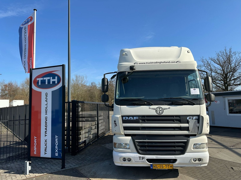 DAF FT CF85.460 SpaceCab Manual gearbox 2x Fueltank - Cabeza tractora: foto 5 DAF FT CF85.460 SpaceCab Manual gearbox 2x Fueltank - Cabeza tractora: foto 5