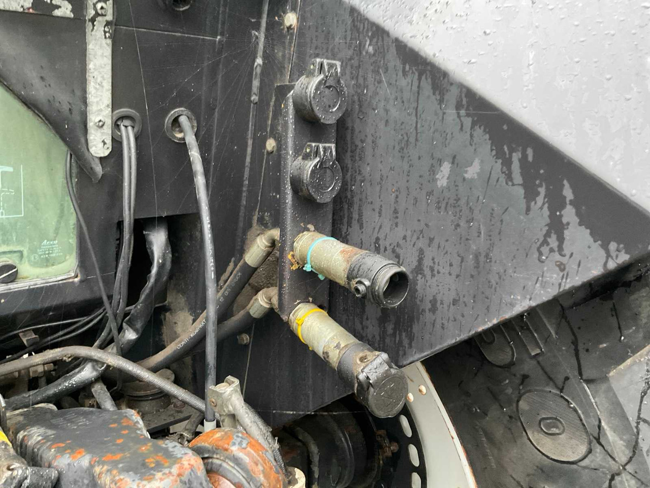 Tractor 1992 VALMET 6600E HI-TROL ALL-WHEEL DRIVE FARM TRACTOR: foto 17