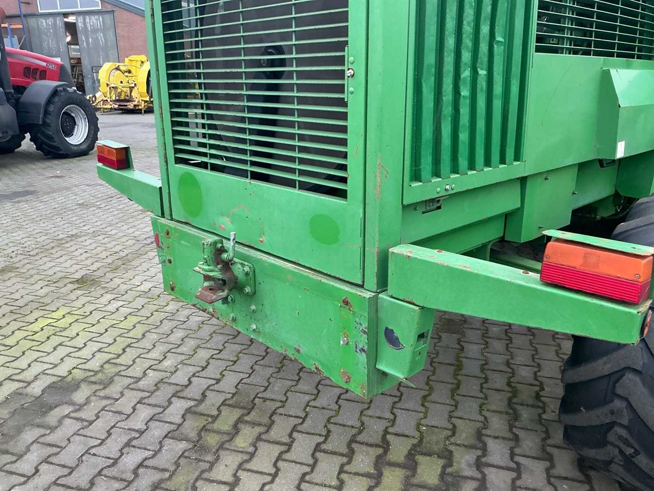 Cosechadora de forraje 1999 JOHN DEERE 6750 FORAGE HARVESTER: foto 10 Cosechadora de forraje 1999 JOHN DEERE 6750 FORAGE HARVESTER: foto 10