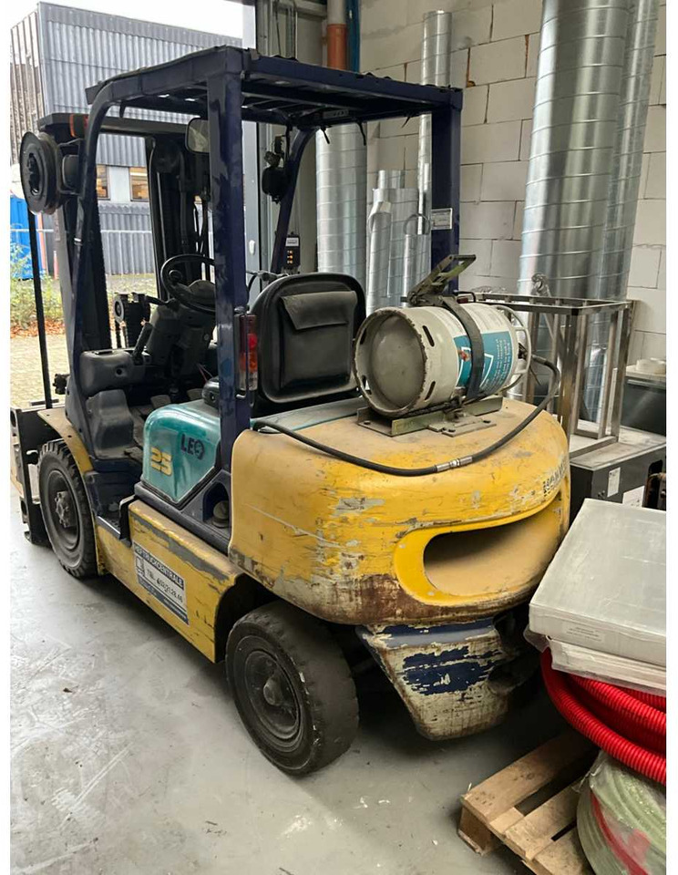 1999 KOMATSU FG25T12 FORKLIFT - Carretilla elevadora: foto 2 1999 KOMATSU FG25T12 FORKLIFT - Carretilla elevadora: foto 2