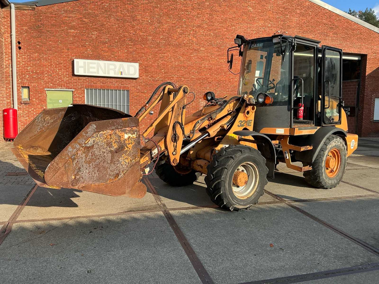 2008 CASE 321E BULLDOZER - Bulldozer: foto 1 2008 CASE 321E BULLDOZER - Bulldozer: foto 1