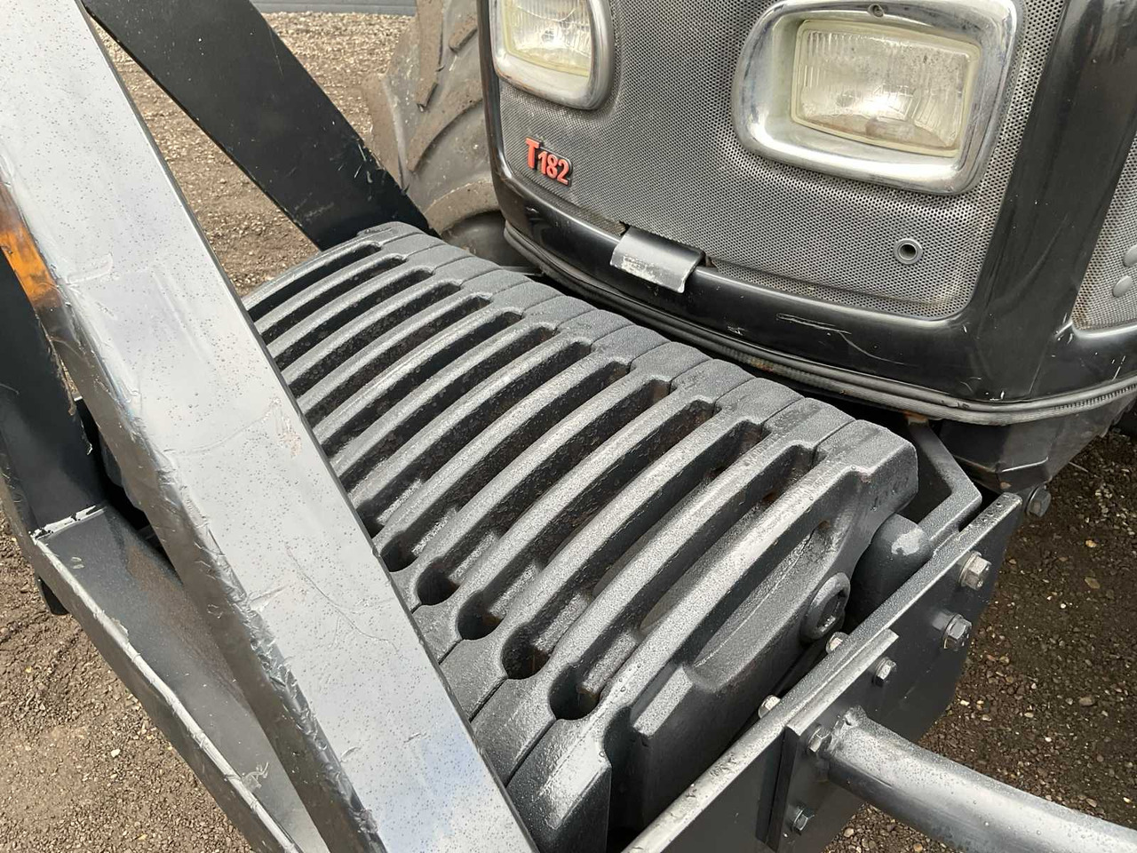 Tractor 2009 VALTRA T182 DIRECT ALL-WHEEL DRIVE FARM TRACTOR: foto 13