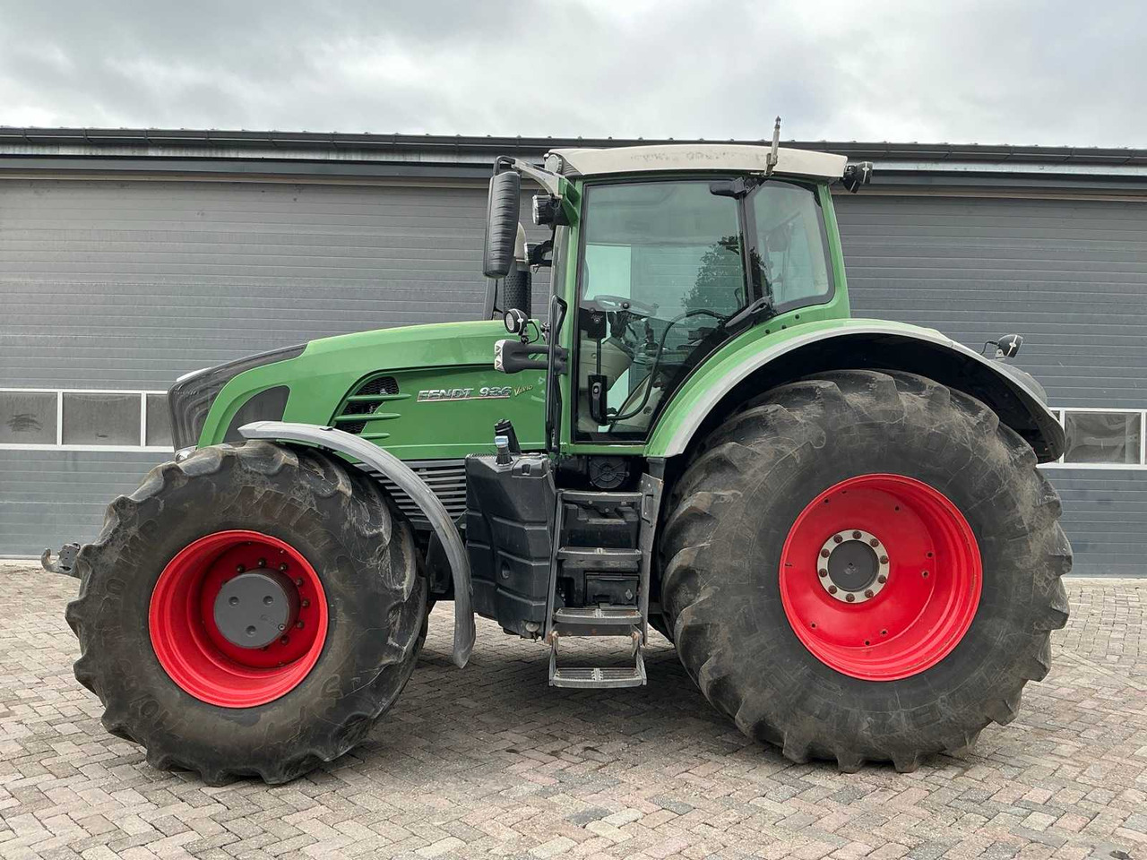 2013 FENDT 936 VARIO ALL-WHEEL DRIVE FARM TRACTOR - Tractor: foto 2 2013 FENDT 936 VARIO ALL-WHEEL DRIVE FARM TRACTOR - Tractor: foto 2