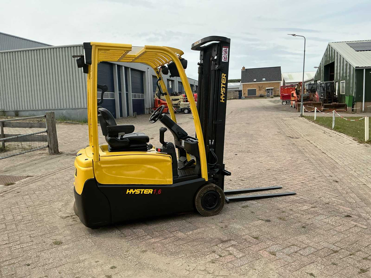 2016 HYSTER J16XNTMWB FORKLIFT - Carretilla elevadora: foto 5 2016 HYSTER J16XNTMWB FORKLIFT - Carretilla elevadora: foto 5