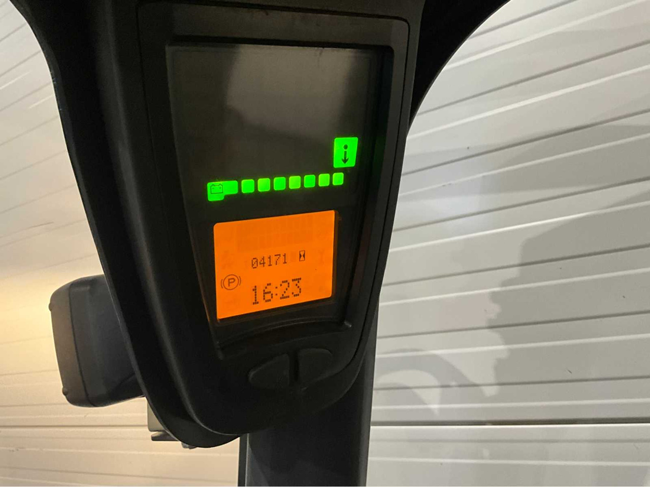 Carretilla elevadora 2017 LINDE E18-02 1800KG LI-ION 4171HOUR FORKLIFT: foto 9