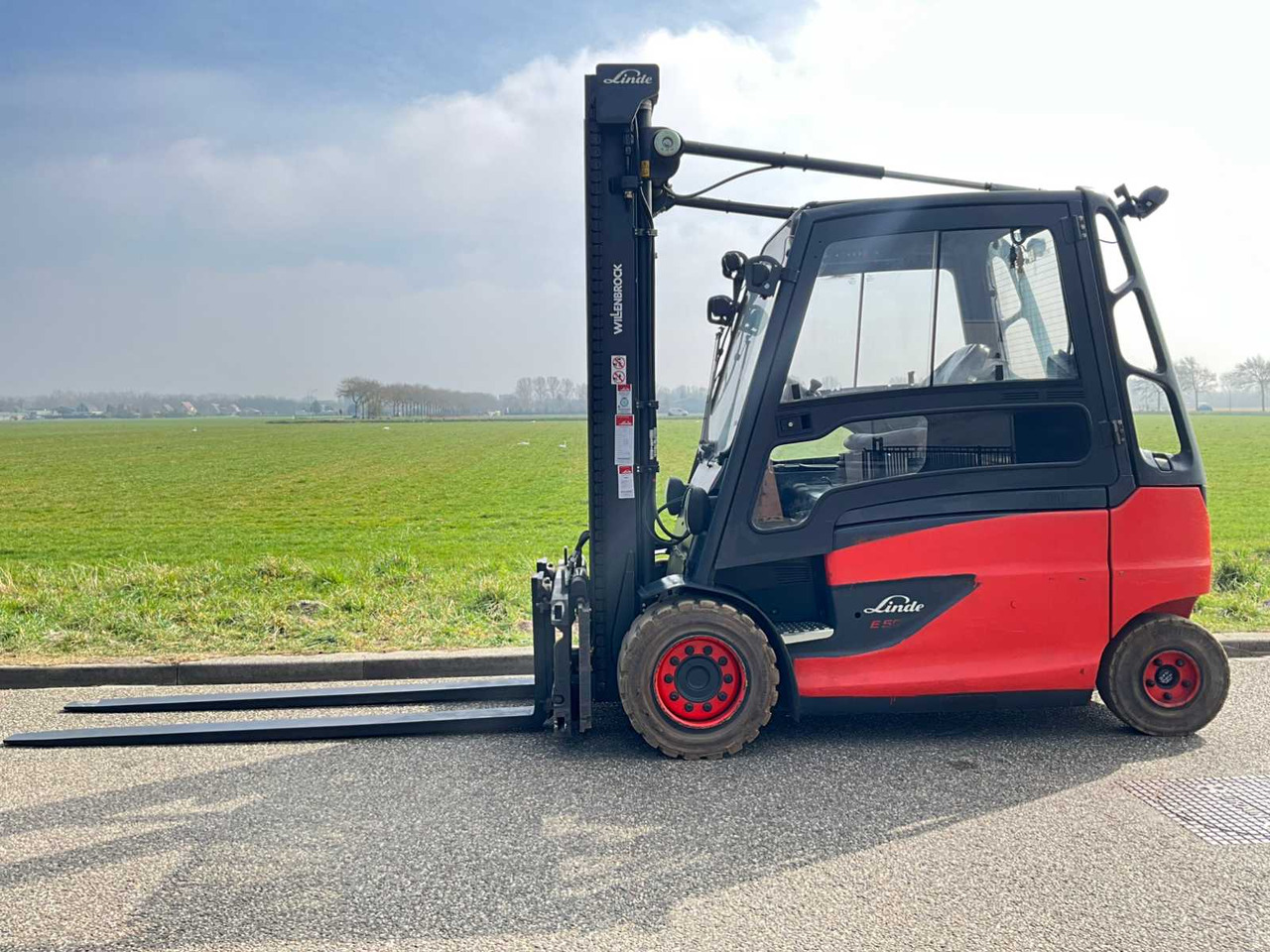 2017 LINDE E50HL 5000KG FORKLIFT TRUCK PACKED WITH OPTIONS - Carretilla elevadora: foto 2 2017 LINDE E50HL 5000KG FORKLIFT TRUCK PACKED WITH OPTIONS - Carretilla elevadora: foto 2
