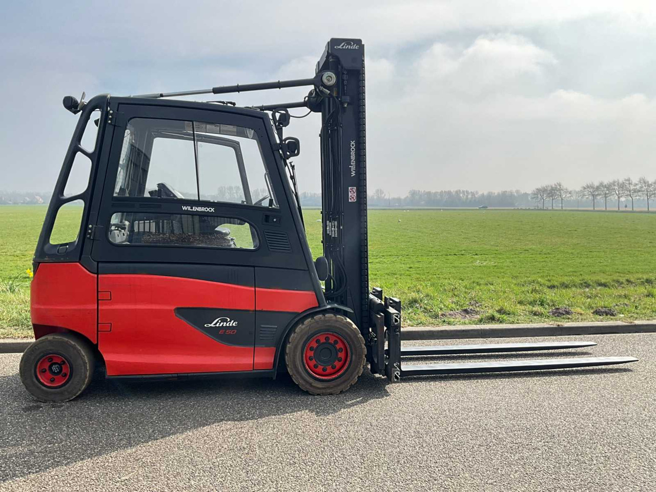 2017 LINDE E50HL 5000KG FORKLIFT TRUCK PACKED WITH OPTIONS - Carretilla elevadora: foto 4 2017 LINDE E50HL 5000KG FORKLIFT TRUCK PACKED WITH OPTIONS - Carretilla elevadora: foto 4