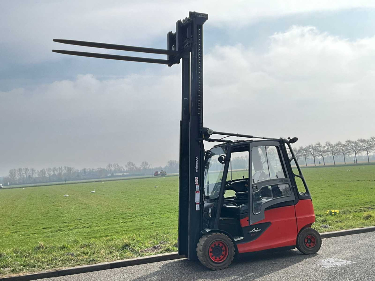 2017 LINDE E50HL 5000KG FORKLIFT TRUCK PACKED WITH OPTIONS - Carretilla elevadora: foto 5 2017 LINDE E50HL 5000KG FORKLIFT TRUCK PACKED WITH OPTIONS - Carretilla elevadora: foto 5