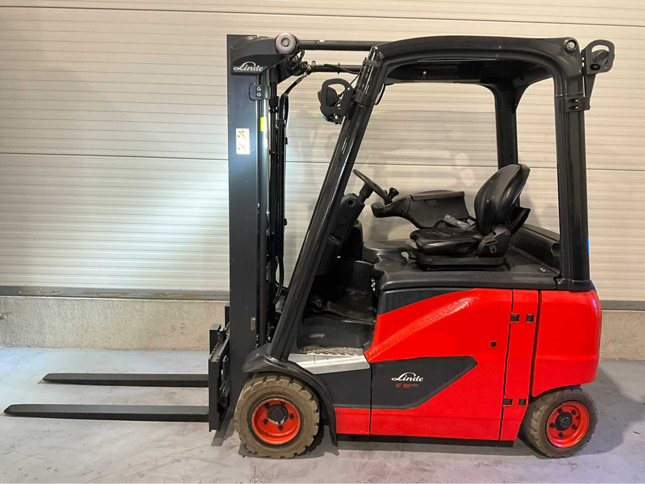 2019 LINDE E18PH-02 1800KG FORKLIFT - Carretilla elevadora: foto 2 2019 LINDE E18PH-02 1800KG FORKLIFT - Carretilla elevadora: foto 2