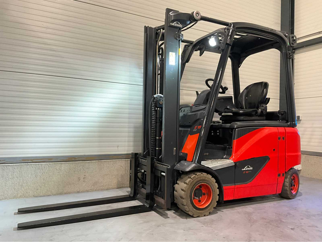 2019 LINDE E18PH-02 1800KG FORKLIFT - Carretilla elevadora: foto 1 2019 LINDE E18PH-02 1800KG FORKLIFT - Carretilla elevadora: foto 1