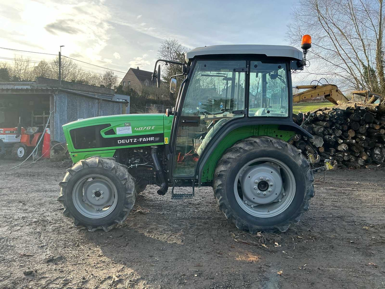 2020 DEUTZ FAHR 4070 E ALL-WHEEL DRIVE FARM TRACTOR - Tractor: foto 2 2020 DEUTZ FAHR 4070 E ALL-WHEEL DRIVE FARM TRACTOR - Tractor: foto 2