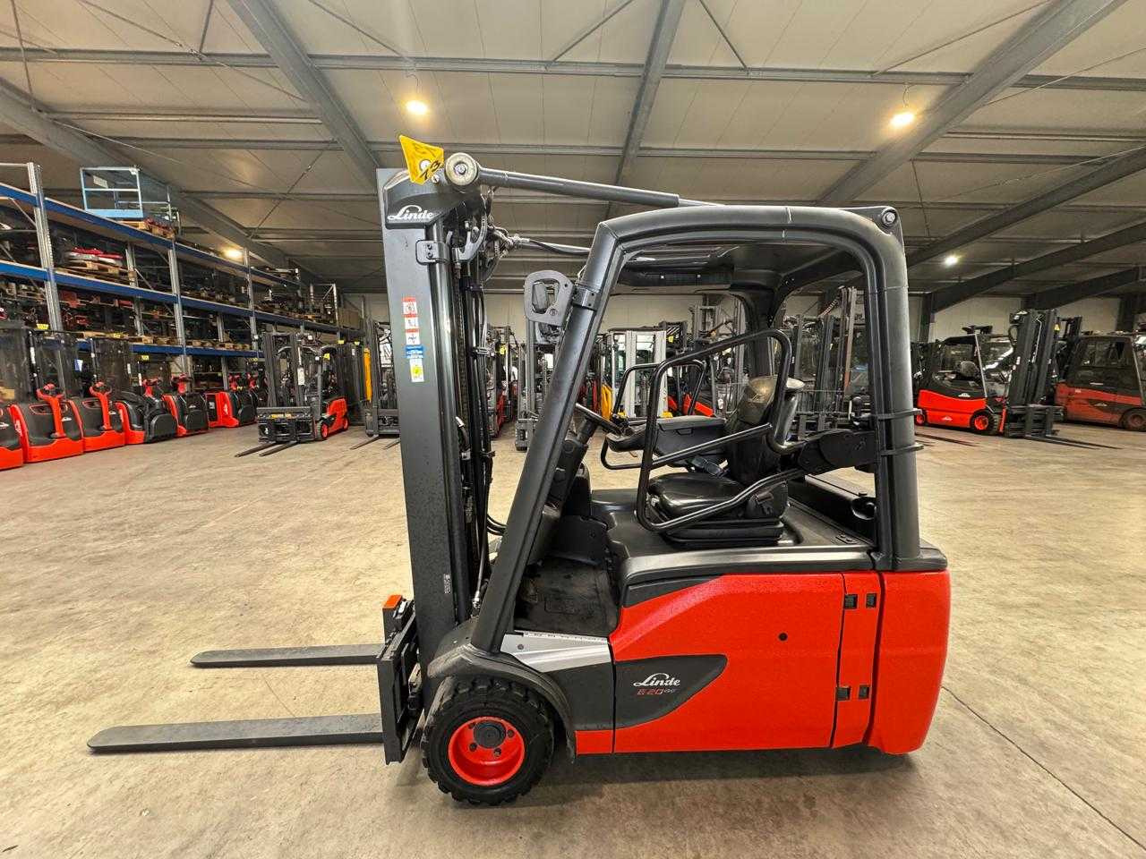 2020 SERVICE+UVV 10/2026 LINDE E20L 2,000KG TRIPLEX 462CM ELECTRIC FORKLIFT 9,940 HOURS - Carretilla elevadora: foto 1 2020 SERVICE+UVV 10/2026 LINDE E20L 2,000KG TRIPLEX 462CM ELECTRIC FORKLIFT 9,940 HOURS - Carretilla elevadora: foto 1