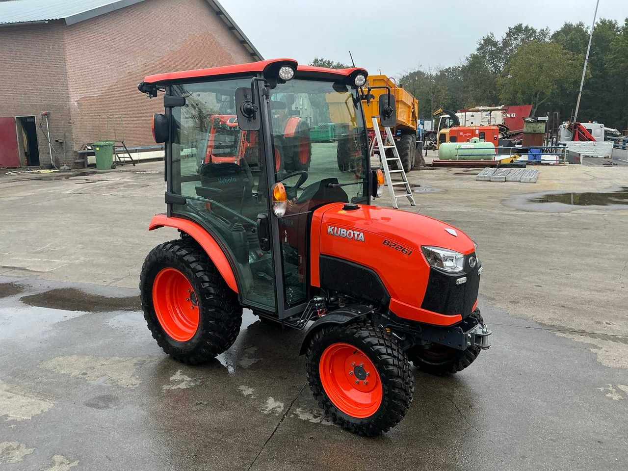 2022 KUBOTA B2261 FOUR WHEEL DRIVE FARM TRACTOR - Tractor: foto 5 2022 KUBOTA B2261 FOUR WHEEL DRIVE FARM TRACTOR - Tractor: foto 5