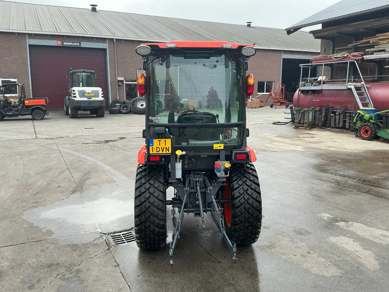 2022 KUBOTA B2261 FOUR WHEEL DRIVE FARM TRACTOR - Tractor: foto 3 2022 KUBOTA B2261 FOUR WHEEL DRIVE FARM TRACTOR - Tractor: foto 3