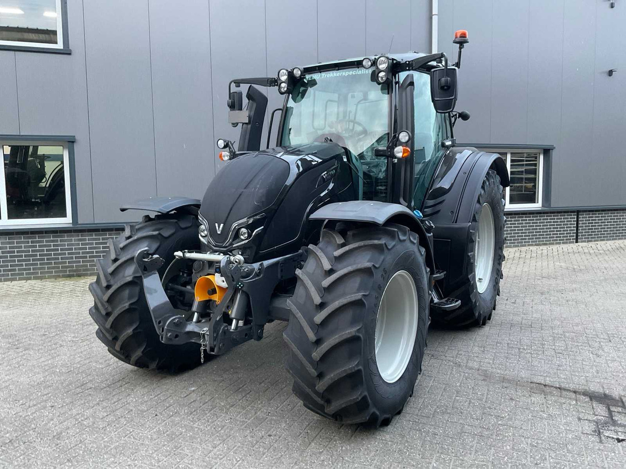 2022 VALTRA N155 ECOPOWER DIRECT SMARTTOUCH ALL-WHEEL DRIVE FARM TRACTOR - Tractor: foto 2 2022 VALTRA N155 ECOPOWER DIRECT SMARTTOUCH ALL-WHEEL DRIVE FARM TRACTOR - Tractor: foto 2