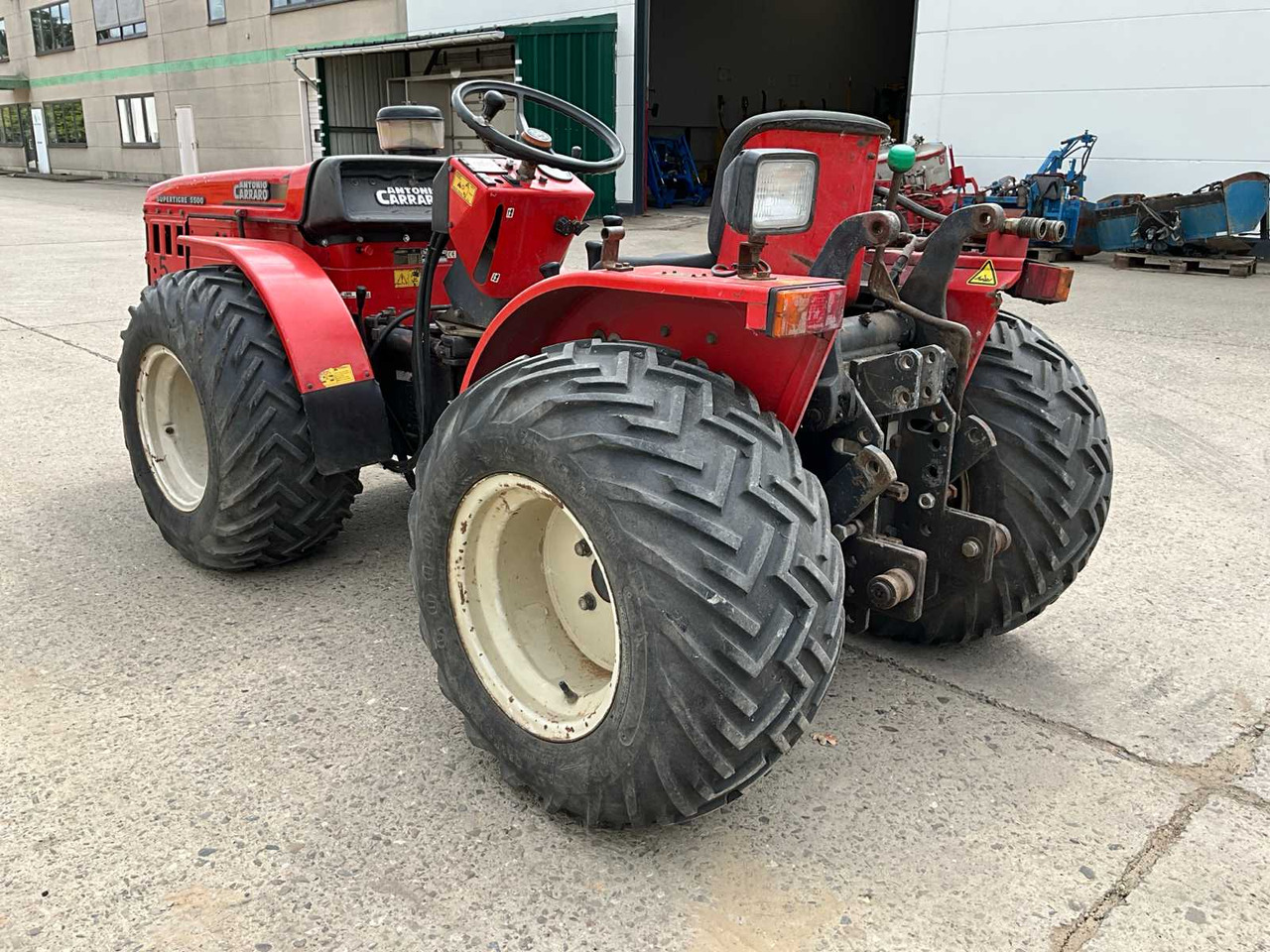 Antonio Carraro Supertigre 5500 - Tractor: foto 3 Antonio Carraro Supertigre 5500 - Tractor: foto 3