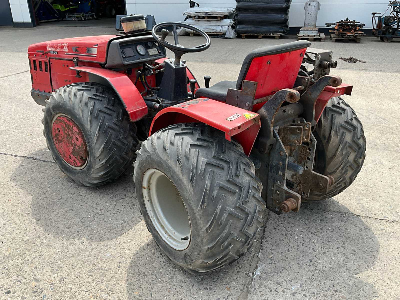 Antonio Carraro Supertigre 5500 - Tractor: foto 3 Antonio Carraro Supertigre 5500 - Tractor: foto 3