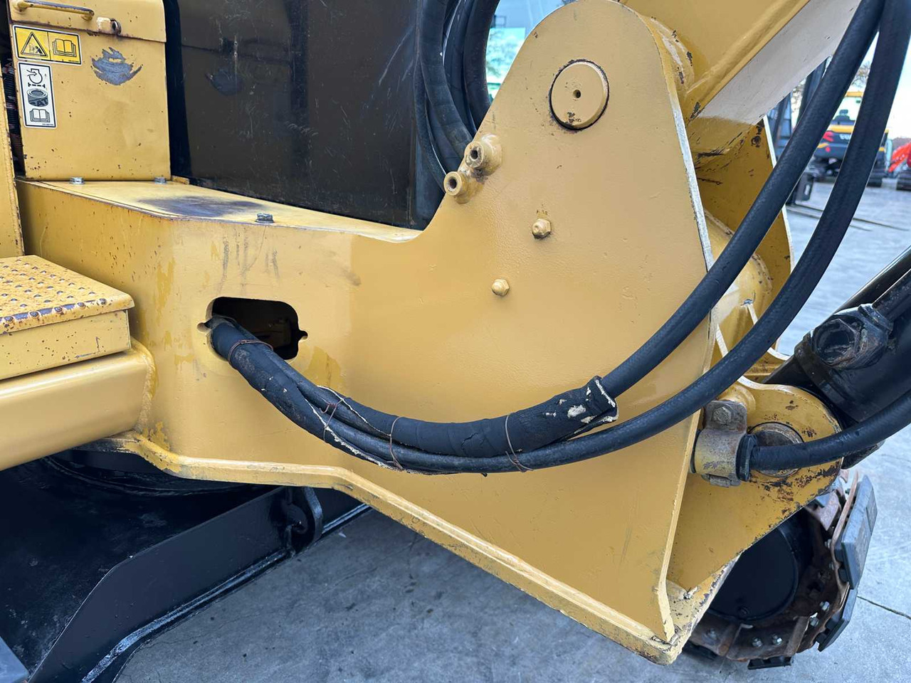 Excavadora CATERPILLAR - 2011 - 306 - MIDI EXCAVATOR: foto 16