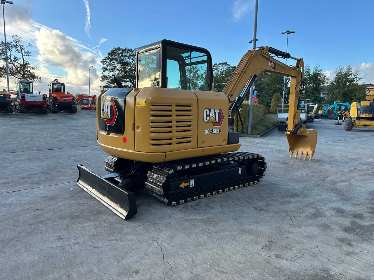 CATERPILLAR - 2015 - 305.5E2 - MIDI EXCAVATOR - Excavadora: foto 4 CATERPILLAR - 2015 - 305.5E2 - MIDI EXCAVATOR - Excavadora: foto 4
