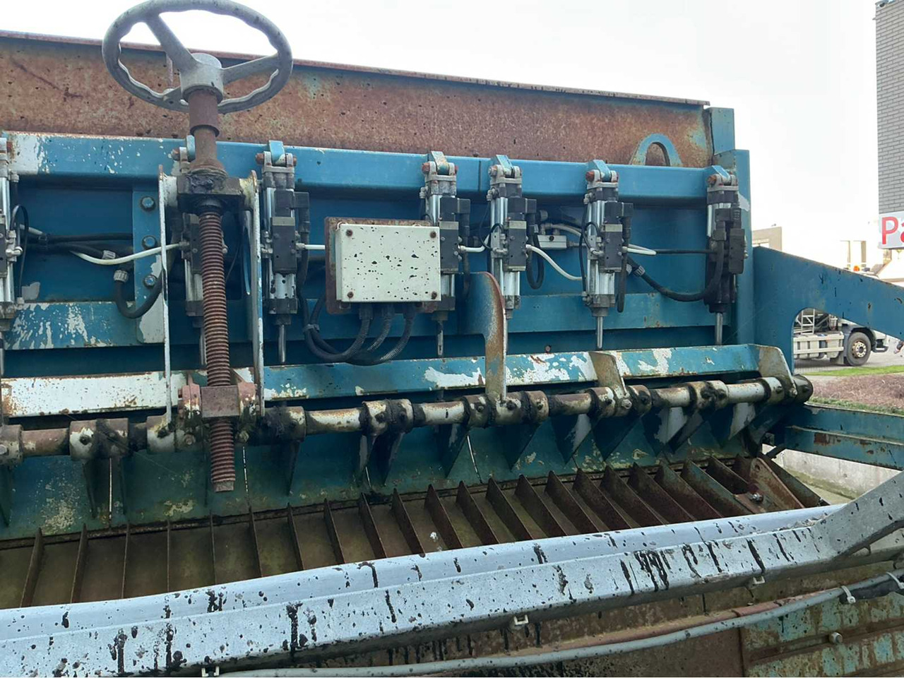 Camión 2001 RENAULT 22 AVA 320 DCI TRUCK: foto 12 Camión 2001 RENAULT 22 AVA 320 DCI TRUCK: foto 12