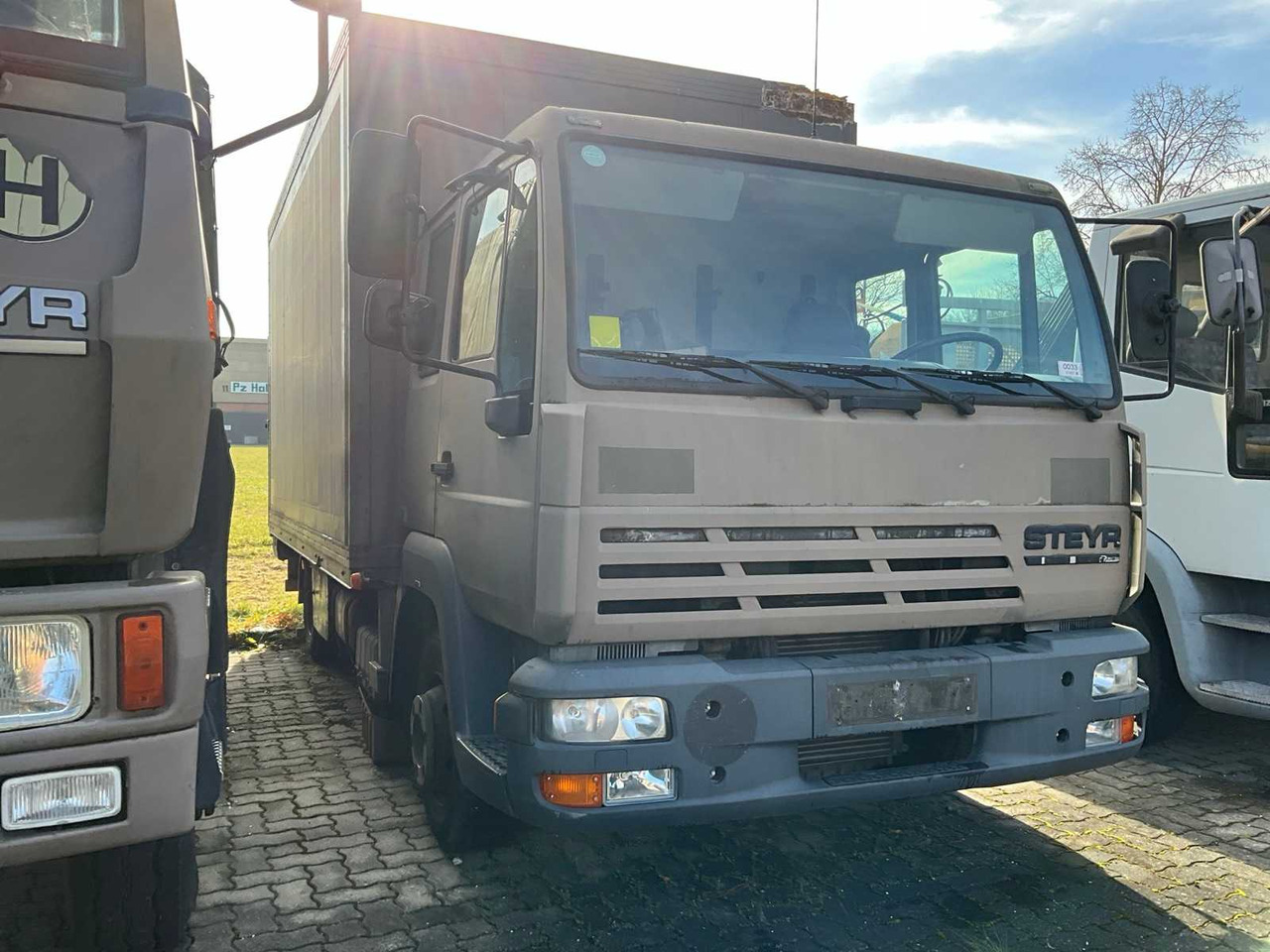 2001 STEYR OESN-9S18LBW TRUCK - Camión: foto 3 2001 STEYR OESN-9S18LBW TRUCK - Camión: foto 3