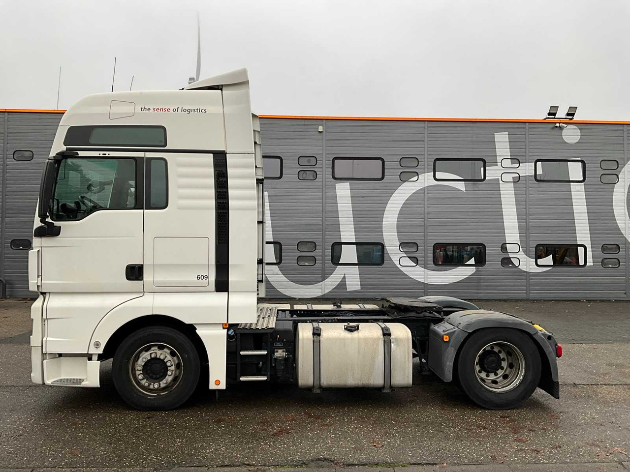 2019 MAN TGX 18.460 4X2 EURO6 TRUCK - Camión: foto 2 2019 MAN TGX 18.460 4X2 EURO6 TRUCK - Camión: foto 2