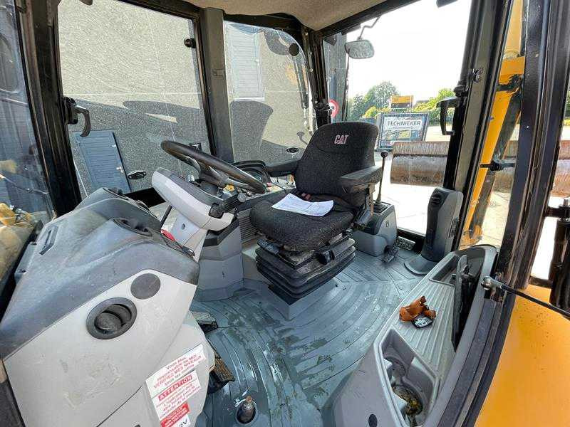 Retroexcavadora Caterpillar 428F: foto 24