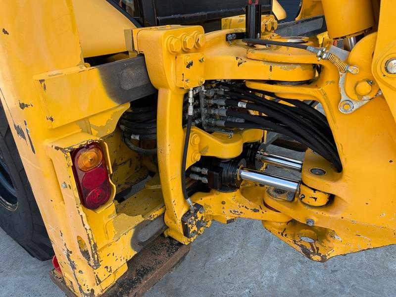 Retroexcavadora Caterpillar 428F: foto 8