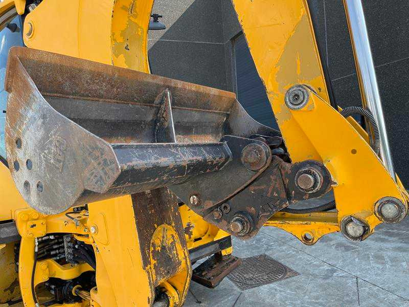 Retroexcavadora Caterpillar 428F: foto 9