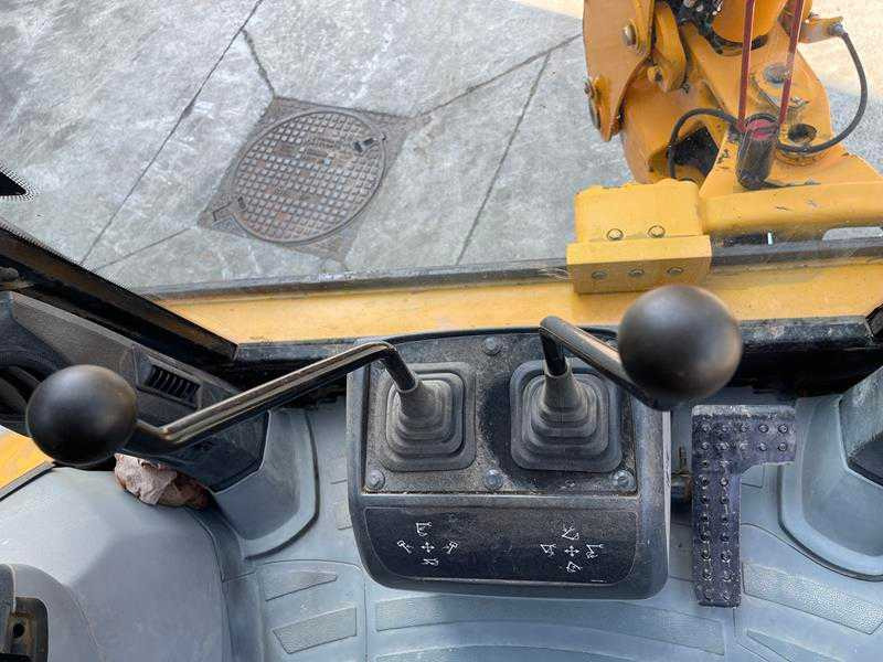 Retroexcavadora Caterpillar 428F: foto 26