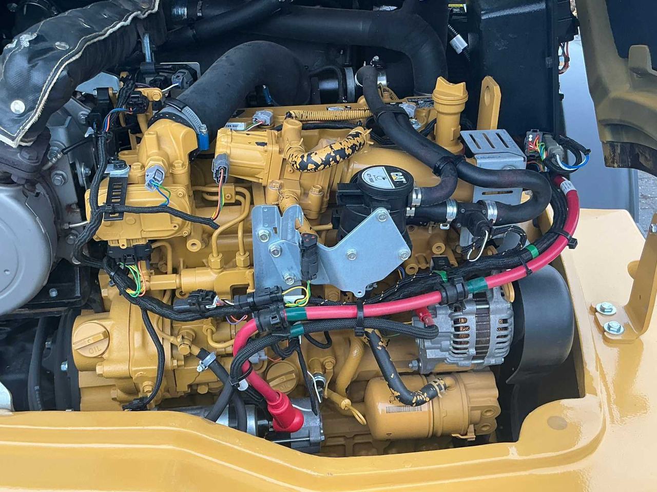 Cargadora de ruedas Caterpillar 906M: foto 37 Cargadora de ruedas Caterpillar 906M: foto 37