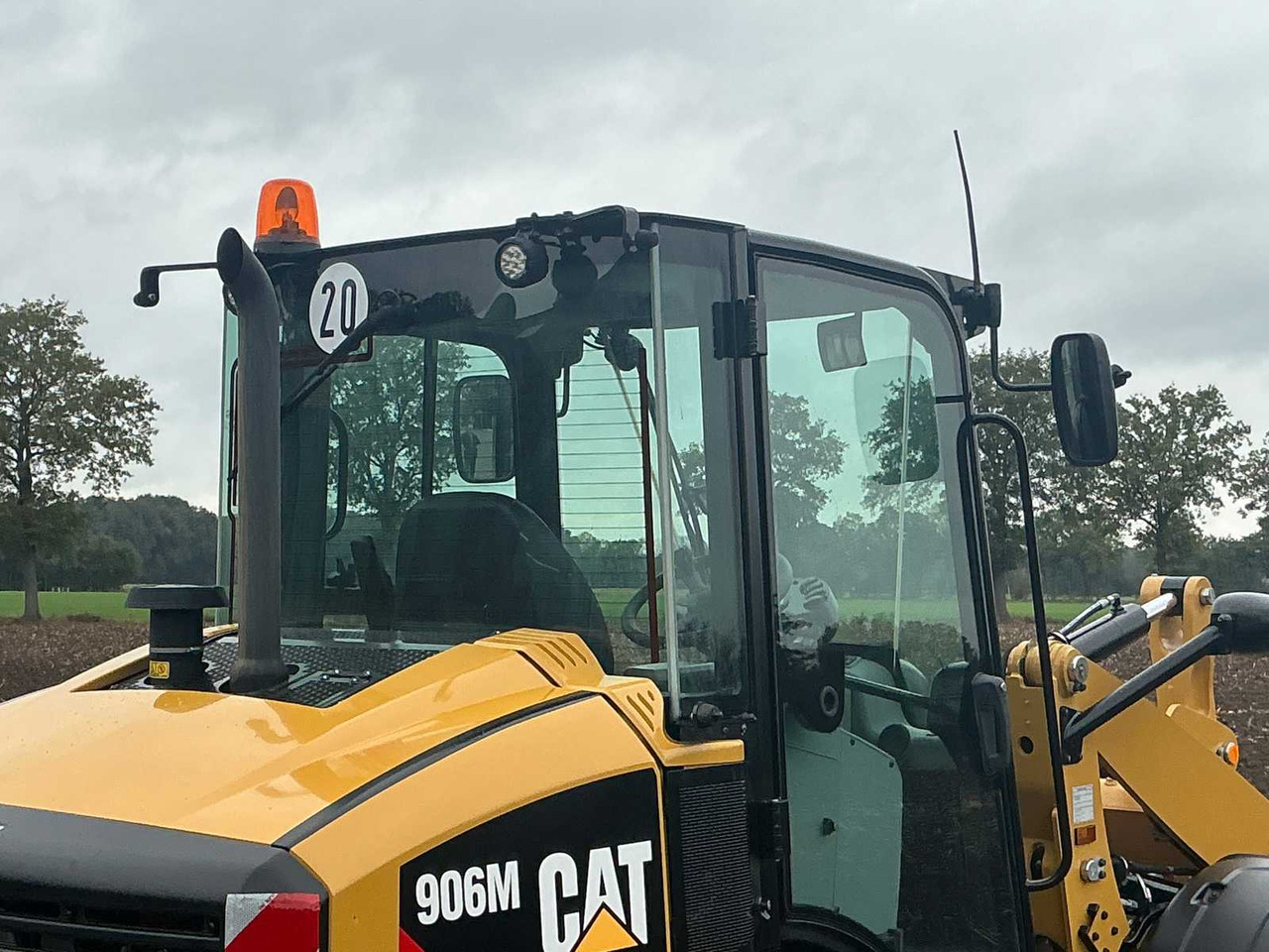 Cargadora de ruedas Caterpillar 906M: foto 35 Cargadora de ruedas Caterpillar 906M: foto 35